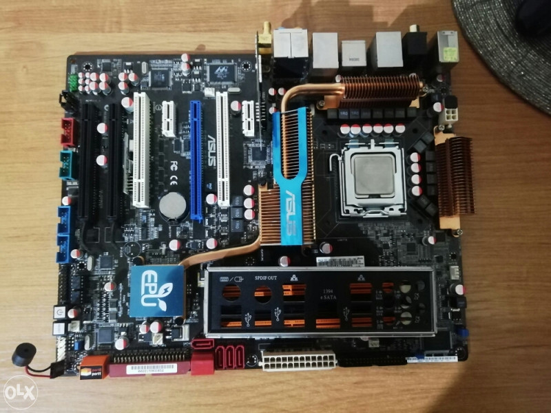 ASUS P5Q3 DELUXE WIFI / DDR3 / LGA 775