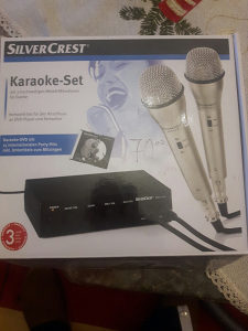 Karaoke set sa 2 mikrofona