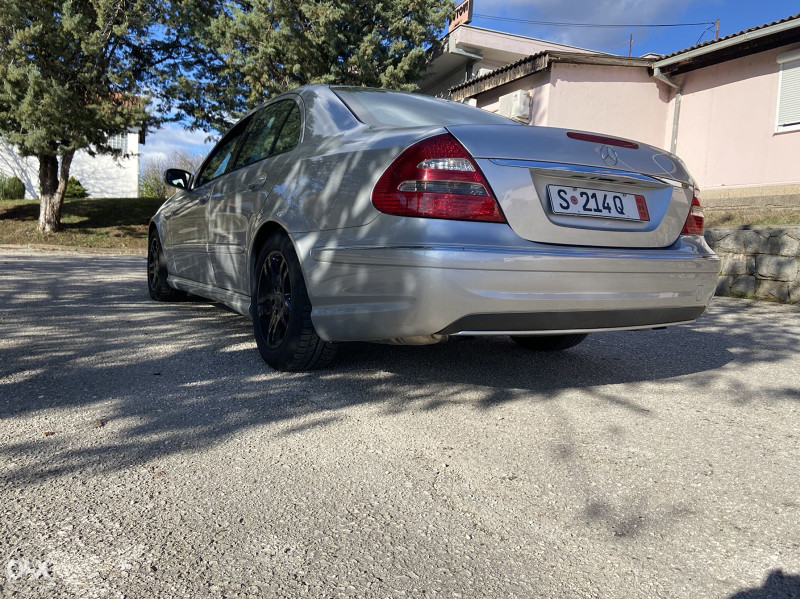 Mercedes E 270 E270 AMG w211 dijelovi