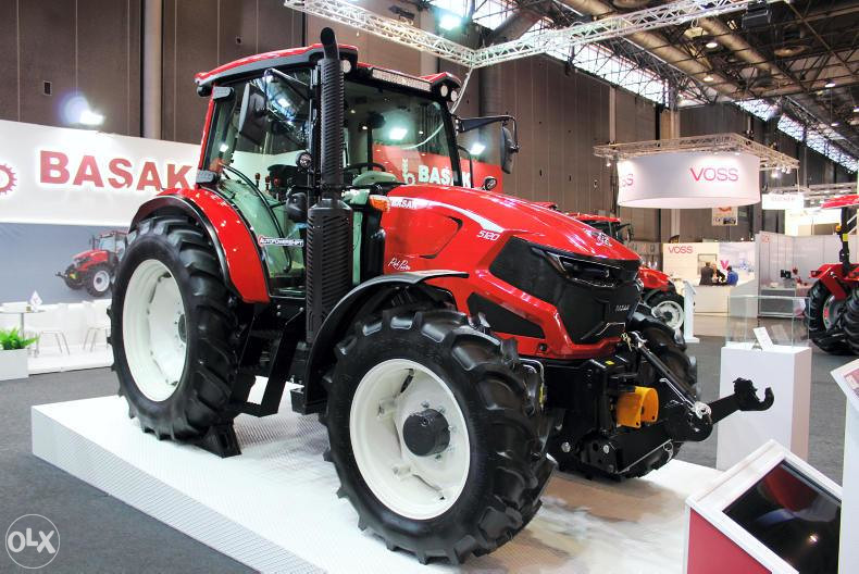 Traktor BASAK 5120