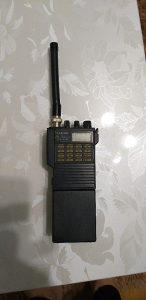 Radio veza yaesu ft411e
