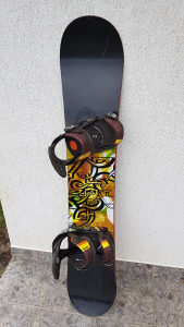 Snowboard Burton 157cm + Cartel vezovi