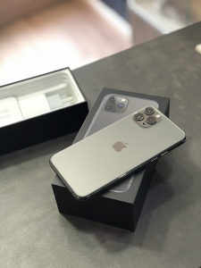 Iphone 11 pro 64gb Space Gray Novo GARANCIJA