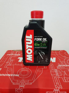 Motul Fork Oil 5W