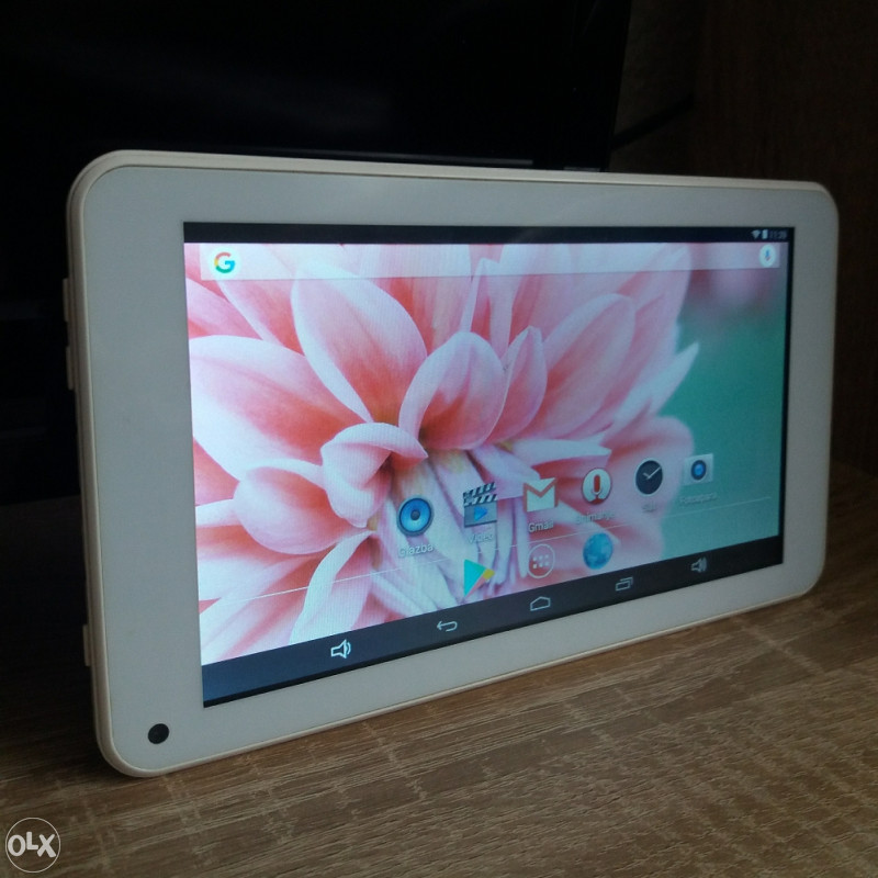 Tablet INTEX Charm II