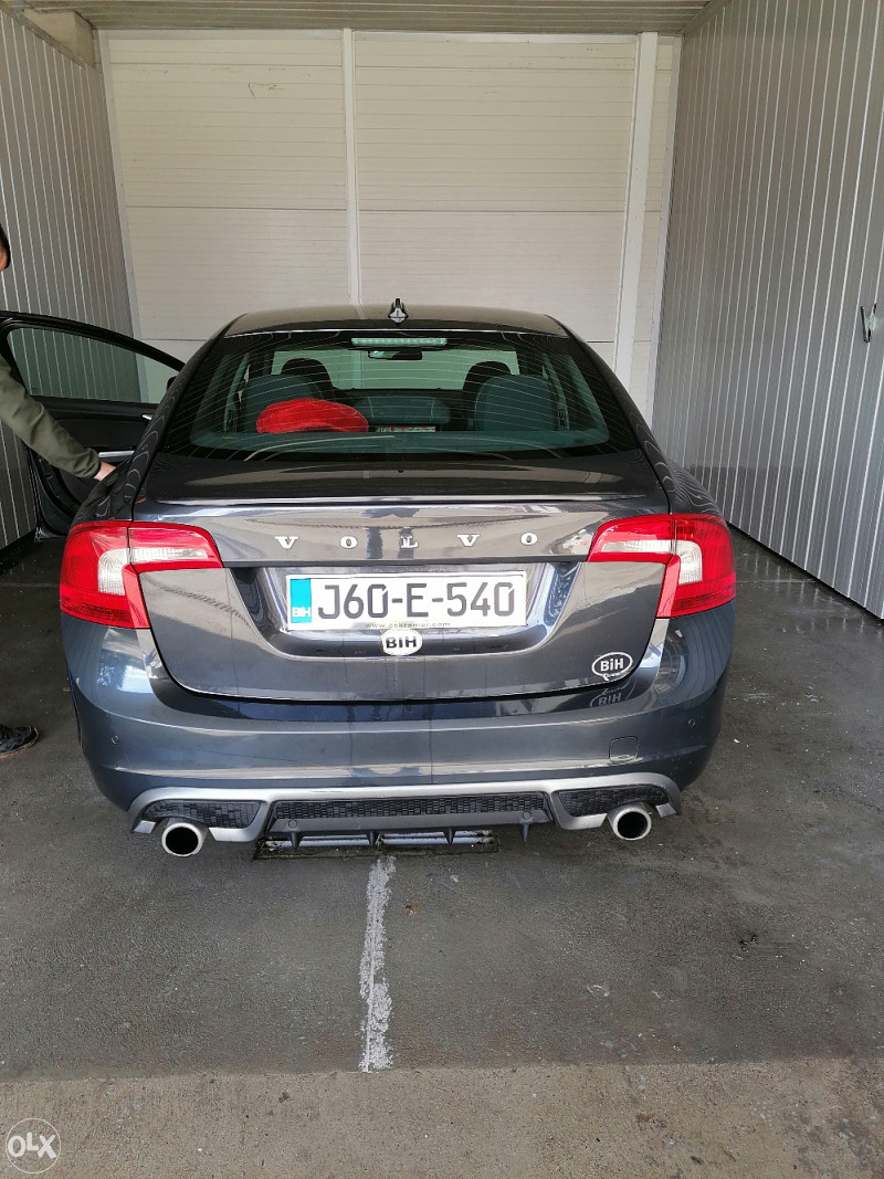 Volvo S60 R DESIGN