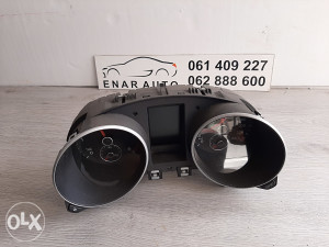 VW Golf 6 Golf plus Instrument Sat Celer Kilometar tabl