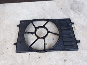 Nosac ventilatora Audi A3 8V 5Q0121205C / 5Q0121207J