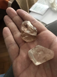 Topaz Kristal Dragi Kamen