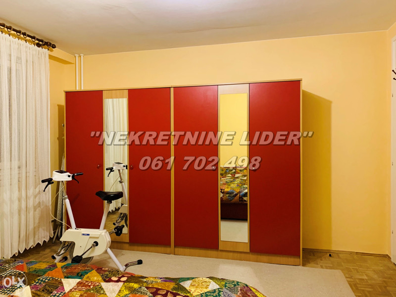 Lijep dvosoban stan 59m2 na mirnoj lokaciji