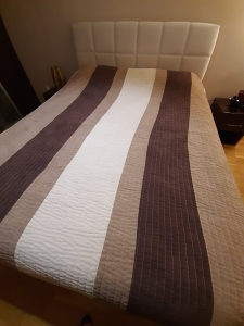 Prekrivac za bracni krevet 220×220