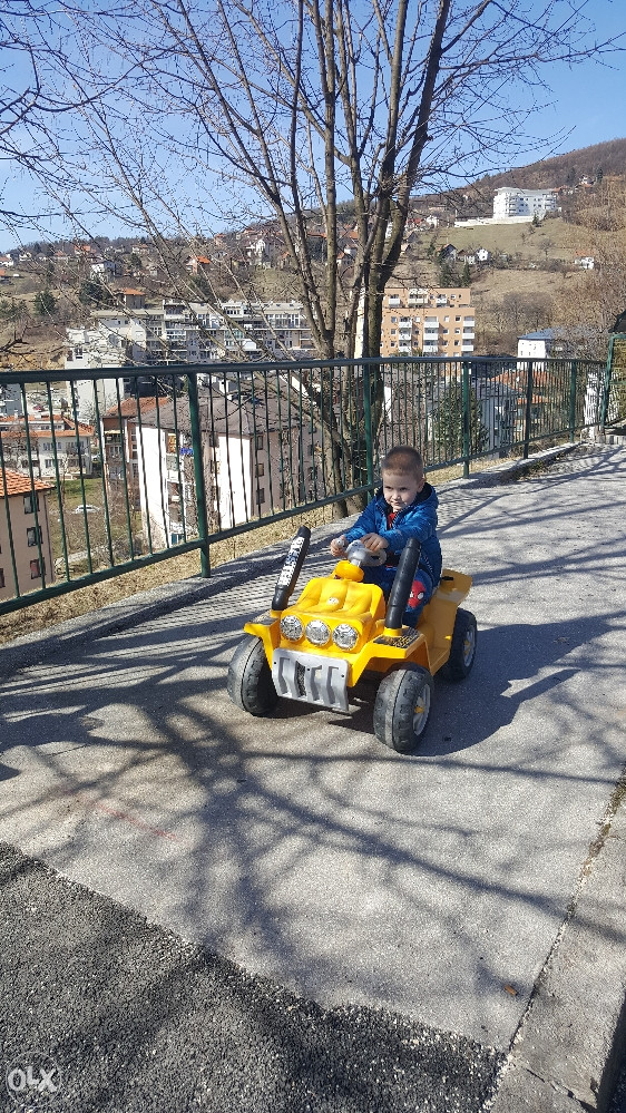 Autic auto na akumulator