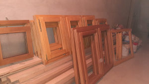 Stolarija drveni prozori i vrata