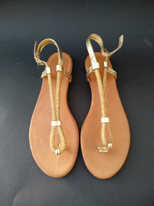 Zenske sandale