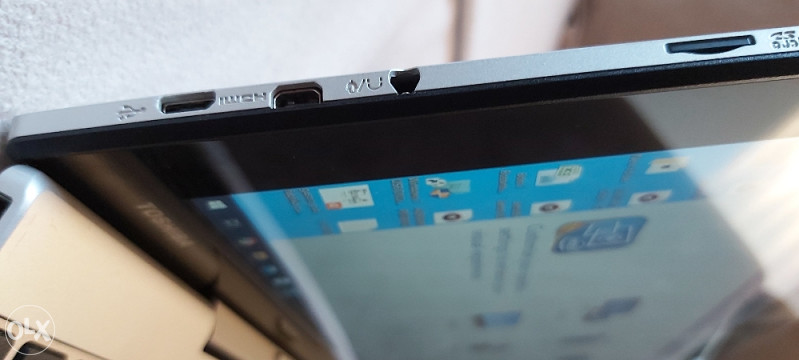 TOSHIBA Satellite Click LX0W-C-104, 10.1" FHD, Intel At