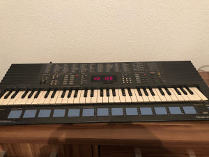 Klavijatura sintisajzer yamaha  pss-680