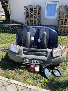 Land Rover prednji kraj 2002 g
