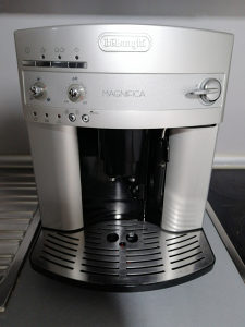 Delonghi magnifica