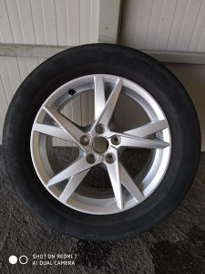 Audi Q3 felge 17 8U0601025AM
