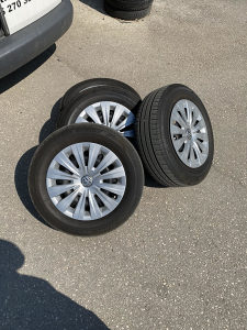 Gume Bridgestone 4 polovne ljetne gume VW felge