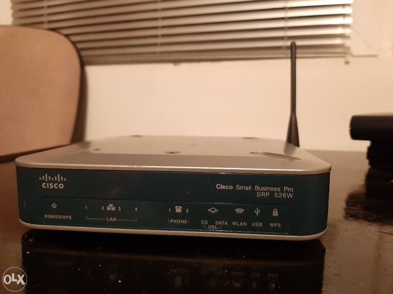Cisco Small Business Pro SRP500 SRP526W Router