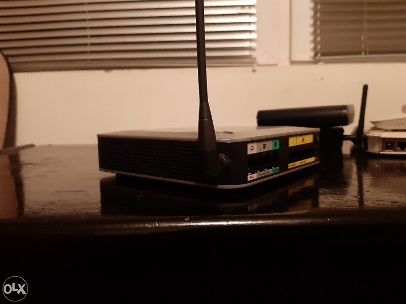 Cisco Small Business Pro SRP500 SRP526W Router