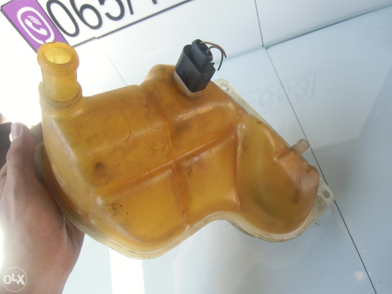 boca-posuda-vode-audi-a4-b5-2-5-tdi-posude-za-te-nosti-olx-ba