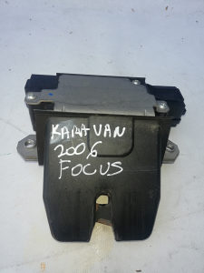 Brava zadnje haube fokus