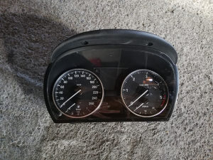 BMW e90 e91 kilometar sat 6brz. Manuelni