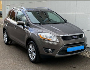 FORD KUGA Titanium 4x4 SPORT