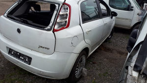 Dijelovi Fiat Grande Punto havarisan udaren