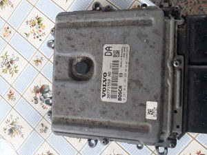 kompjuter  motora volovo v70 2,4