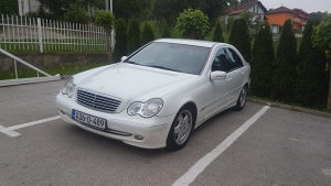 Mercedes-Benz C 270