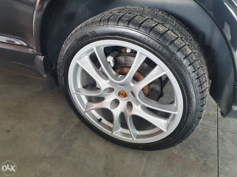 Porsche Cayenne 4.8 V8