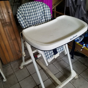 Hranilica sa bebe