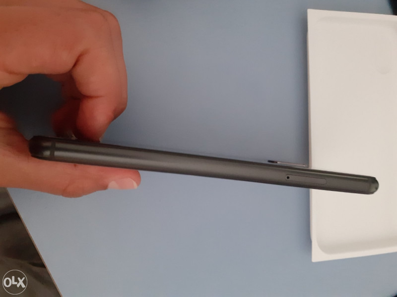 Telefon Tesla 6.4 Nov neotpakovan